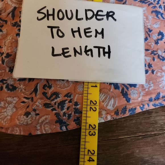 CLEOBELLA Mariana Puff Short Sleeve Blouse in Peach Positano Floral - Picture 6 of 9